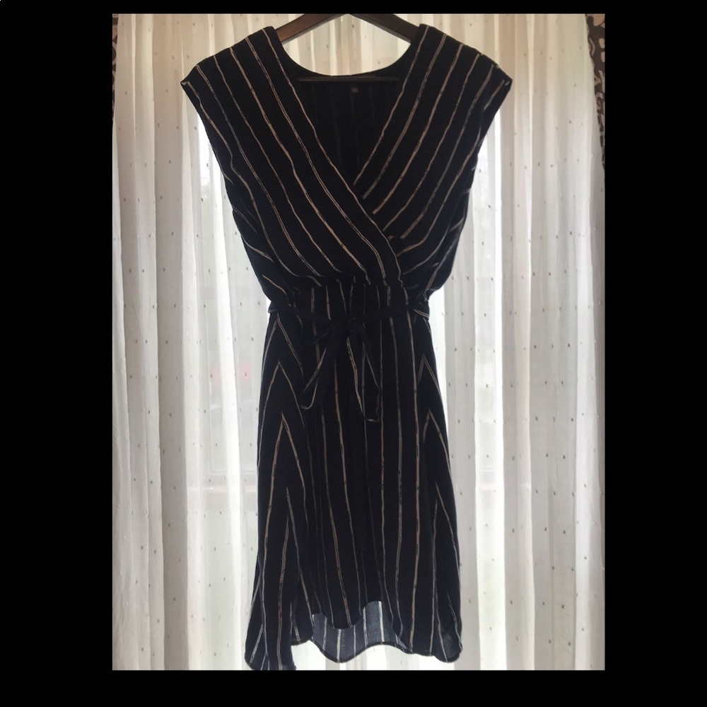 Cute navy dress with white stripes.